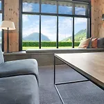 Hotell Thon Partnerhotel Jølster 4*