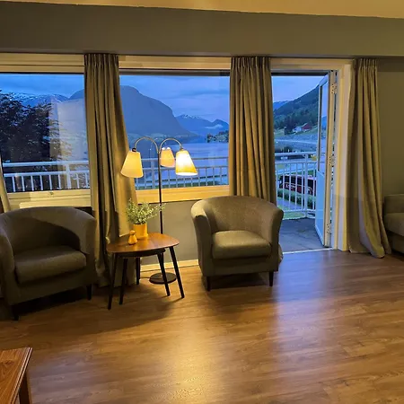 Thon Partnerhotel Jølster Hotell 4*