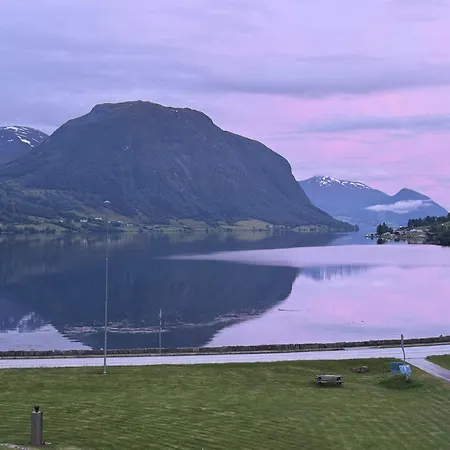 Grand Hotel Skei - Unike Hoteller