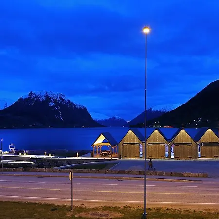 Thon Partnerhotel Jølster 4*