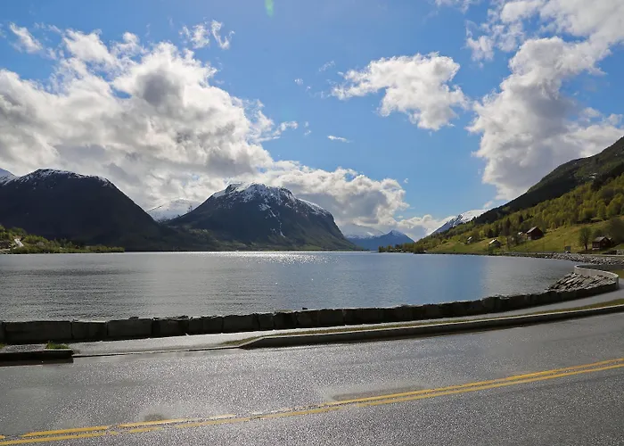 Grand - Unike Skei (Sogn og Fjordane)