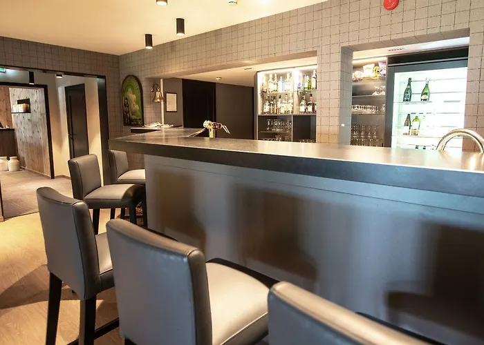 Grand - Unike Hotel 4*